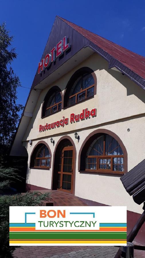 Ostrowiec Świętokrzyski Hotel-Restauracja-Bar Rudka מראה חיצוני תמונה